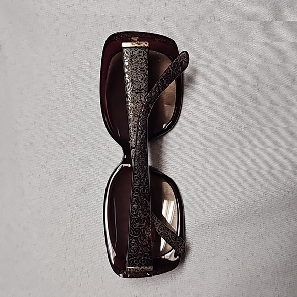 Foster Grant Sunglasses - Picture 2 of 3